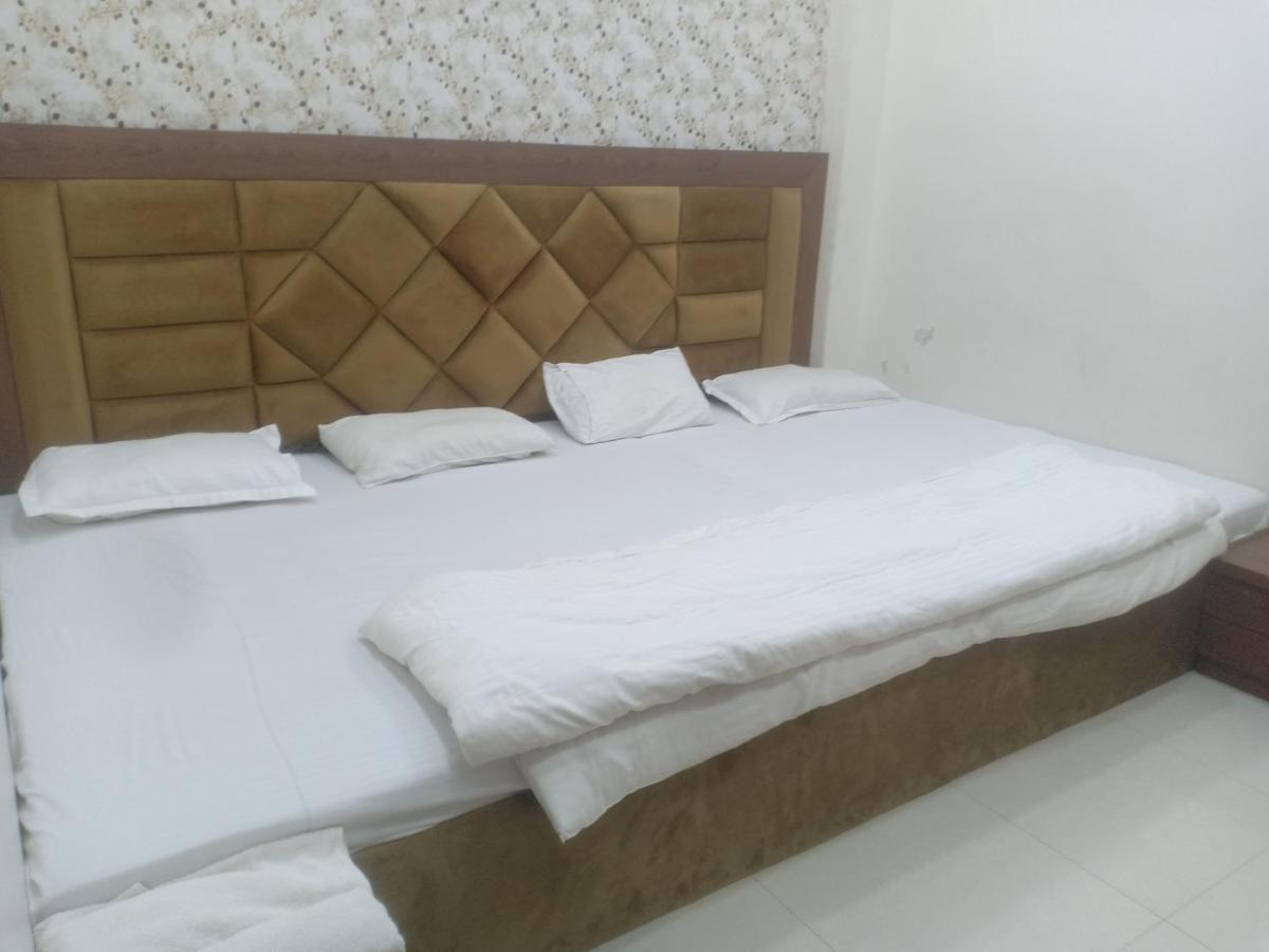 Hn Palace Homestay Agra  Rom bilde